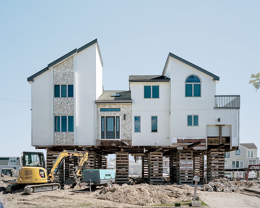 特集ギャラリー 大嵐から立ち上がる家 18年2月号 ナショナルジオグラフィック日本版サイト 特集ギャラリー 大嵐から立ち上がる家 18年2月号 ナショナルジオグラフィック日本版サイト