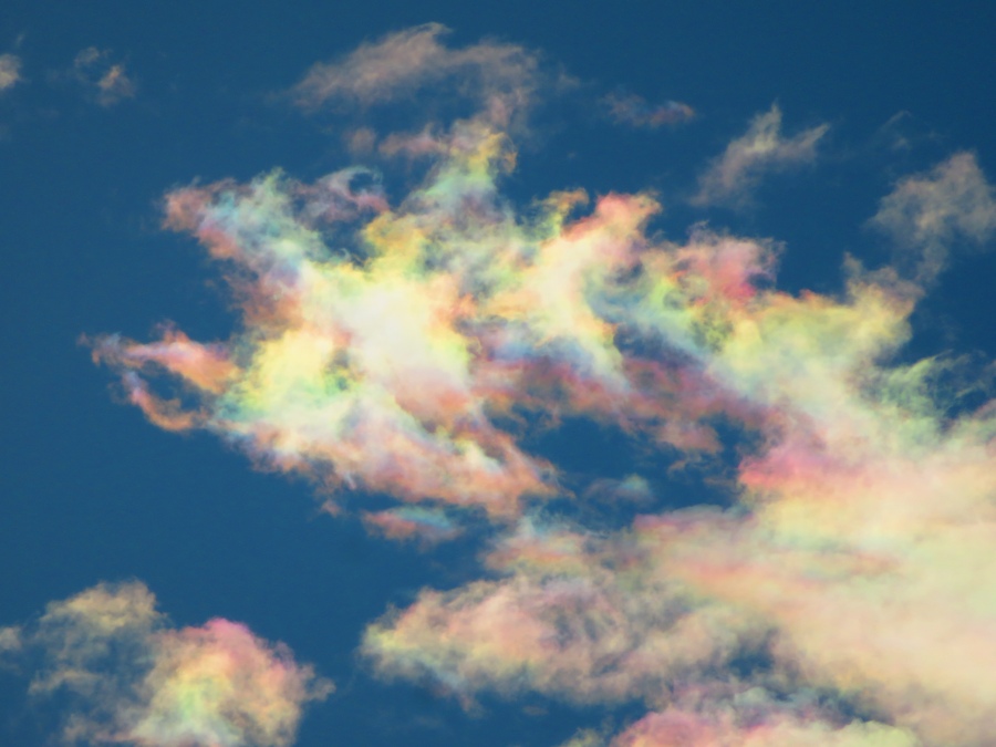 虹色の雲見つけた 彩雲フォトギャラリー 23点 ナショナルジオグラフィック日本版サイト