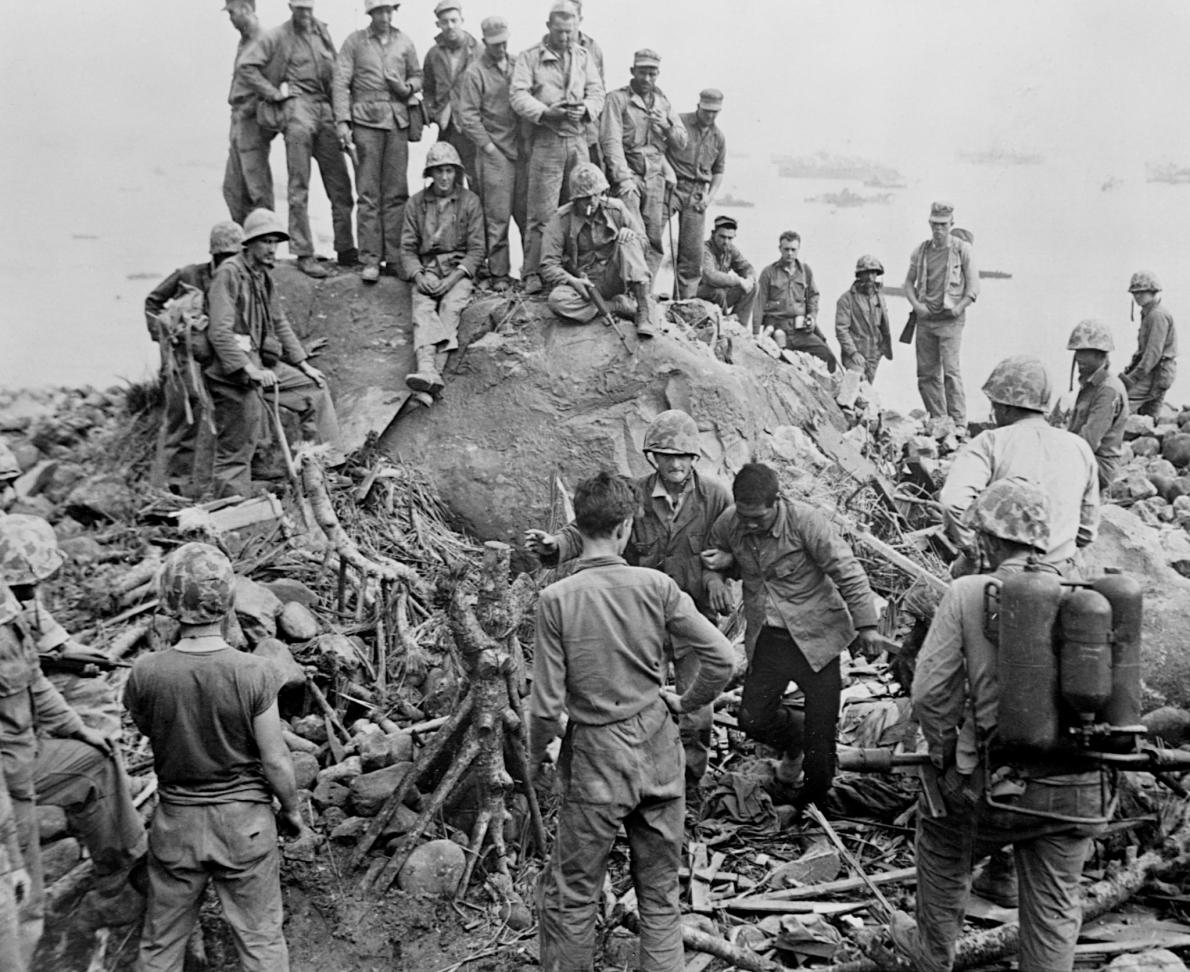 硫黄島の砂 & 切手 第二次世界大戦 WW2 太平洋戦争 硫黄島の戦い 記念