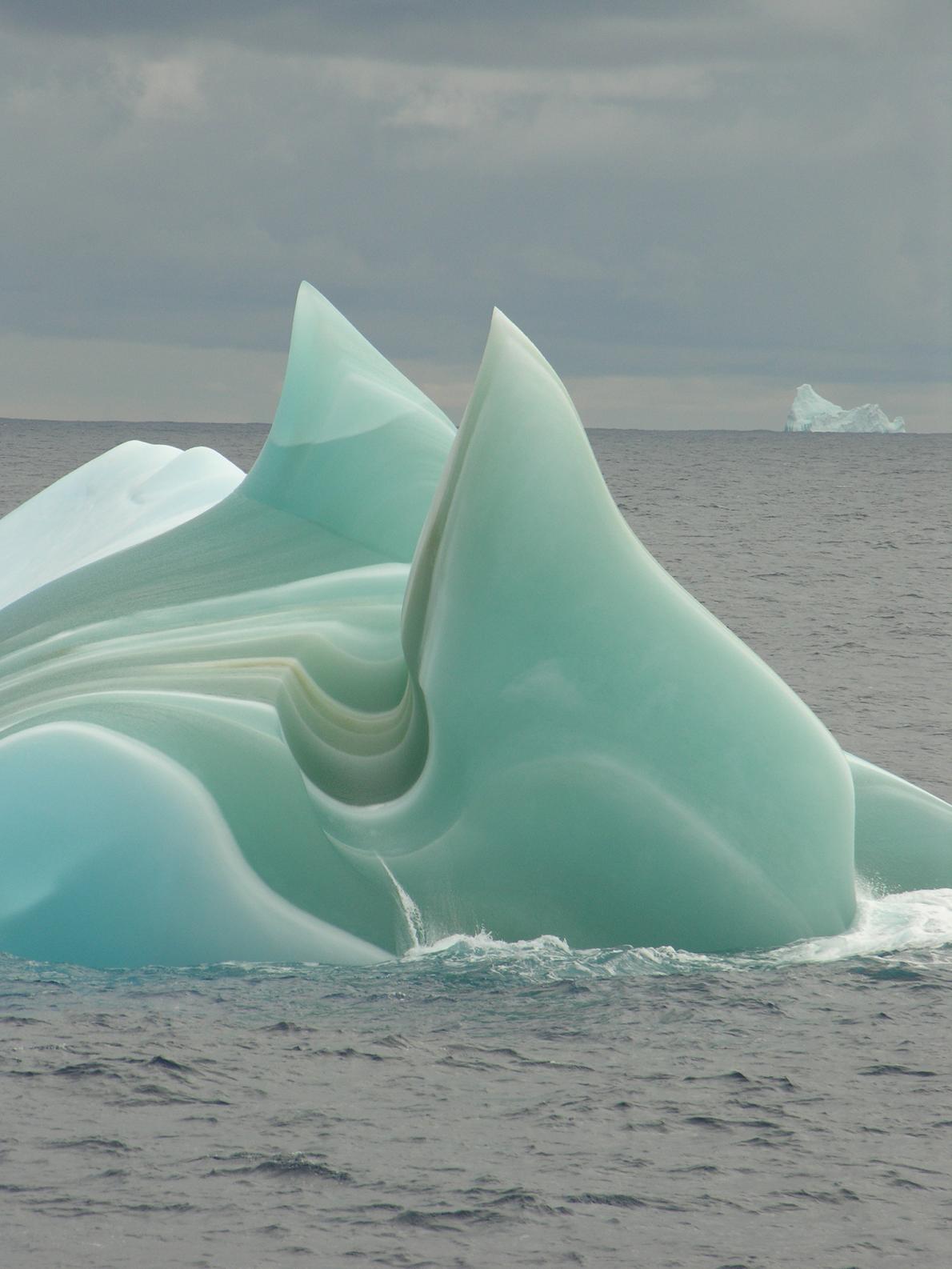 ギャラリー エメラルド氷山 の色の謎 ついに解明か 写真5点 ナショナルジオグラフィック日本版サイト
