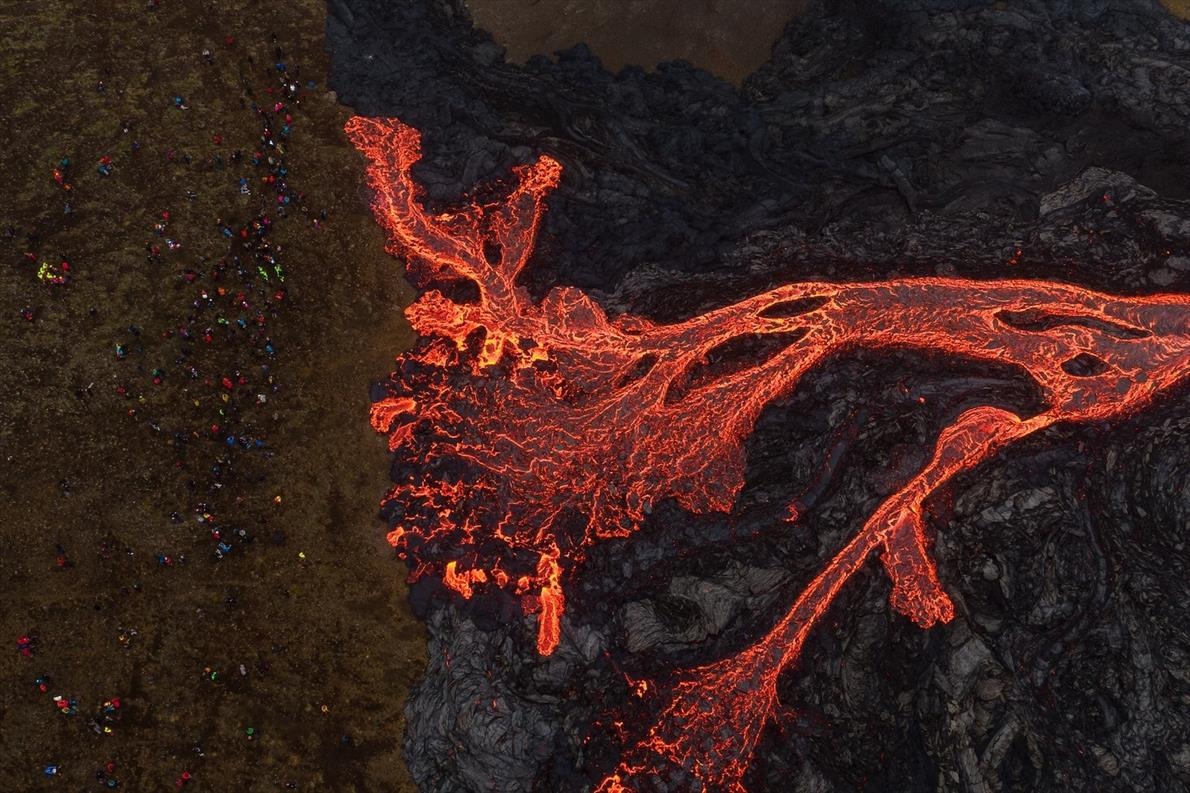 ギャラリー 大迫力 アイスランドの火山噴火と詰めかける人々 写真9点 ナショナルジオグラフィック日本版サイト ギャラリー 大迫力 アイスランドの火山噴火と詰めかける人々 写真9点 ナショナルジオグラフィック日本版サイト