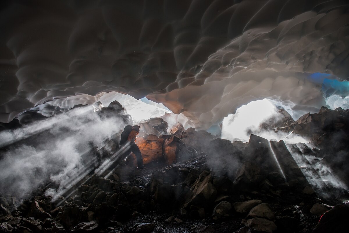 ギャラリー：「何もかもが過酷」、米レーニア山頂の「氷の迷宮」を探検　写真7点
