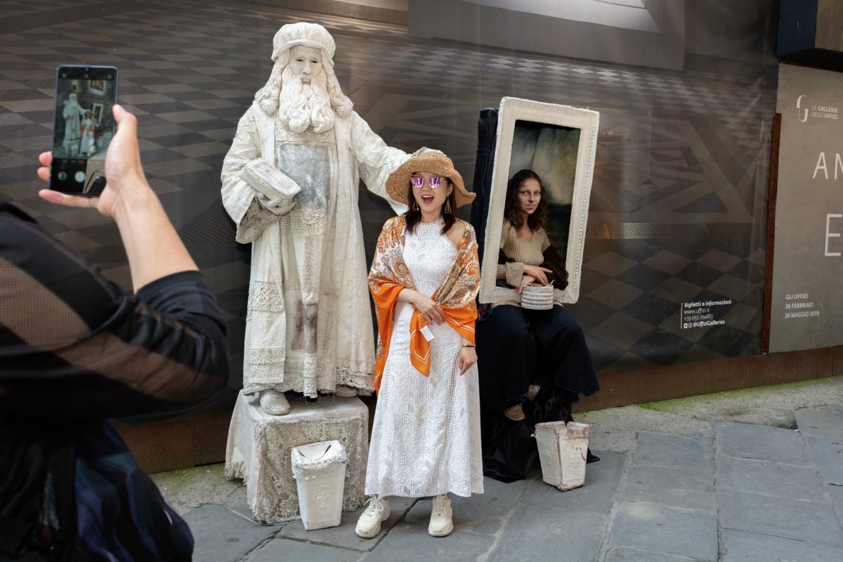 ギャラリー ダ ヴィンチ像が歩く街 没後500年 天才とその芸術を再現する役者たち 6点 ナショナルジオグラフィック日本版サイト