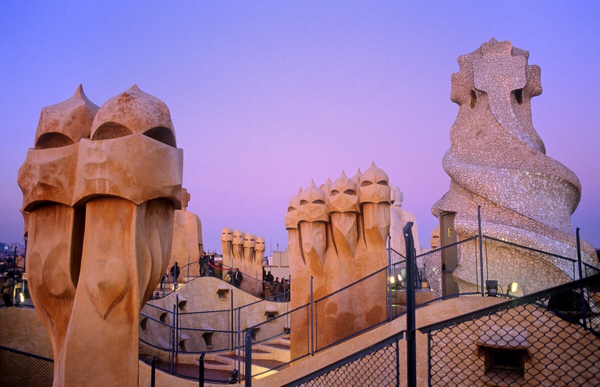 ギャラリー：スペインのバルセロナでガウディ建築を巡る 写真6点