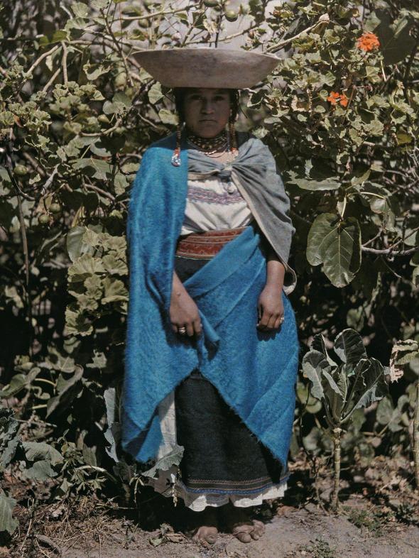 民族帽子 ギャラリー：100年前の写真で見る世界の民族衣装、帽子をかぶる