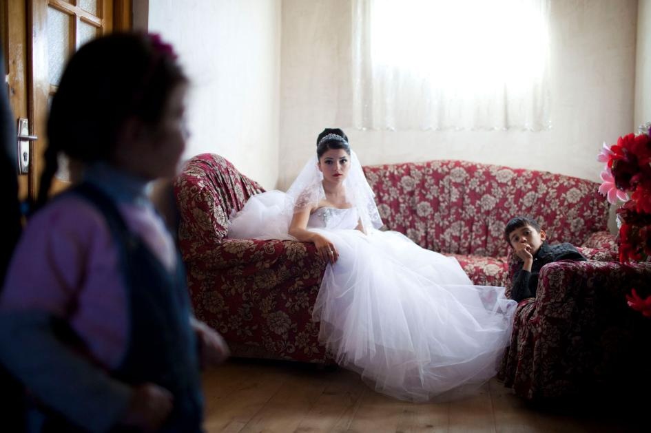 ギャラリー:幼くして花嫁に、東欧ジョージアに残る児童婚の現実 写真20点ナショナルジオグラフィック日本版サイト