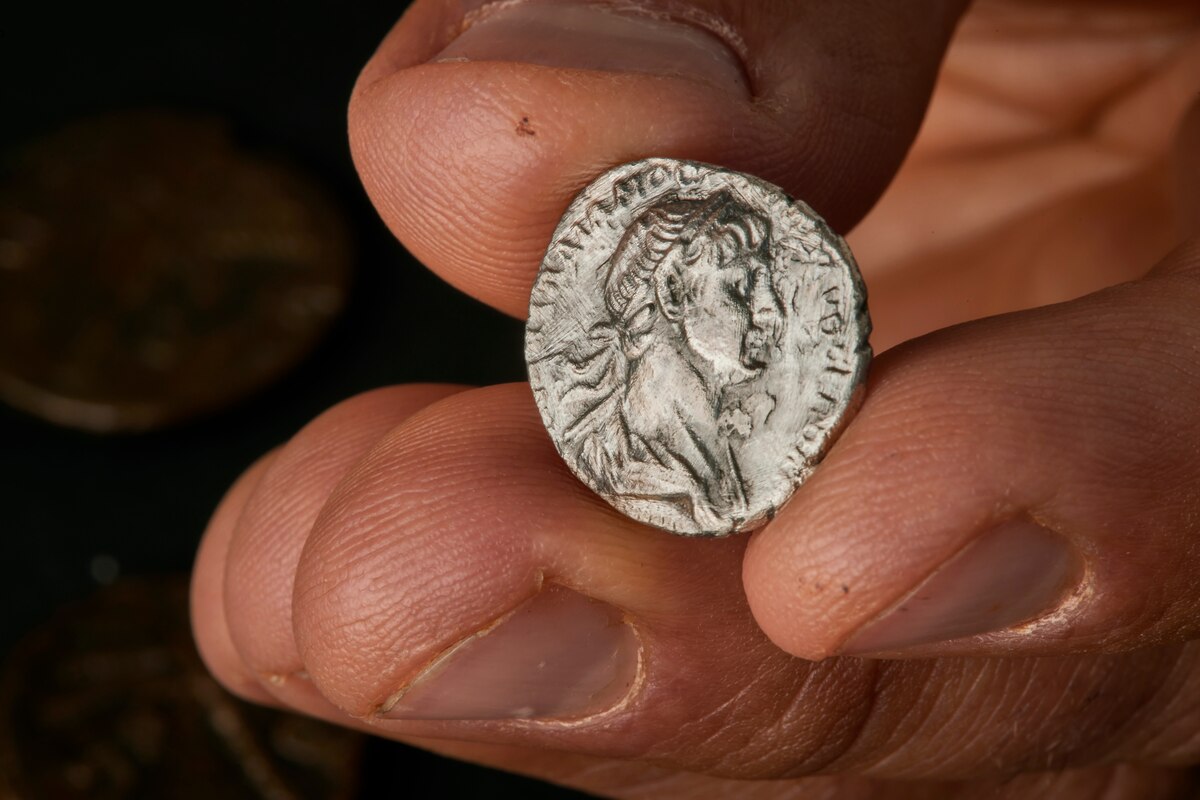 ギャラリー：古代ローマ時代の剣を4本発見、驚異の保存状態、死海の