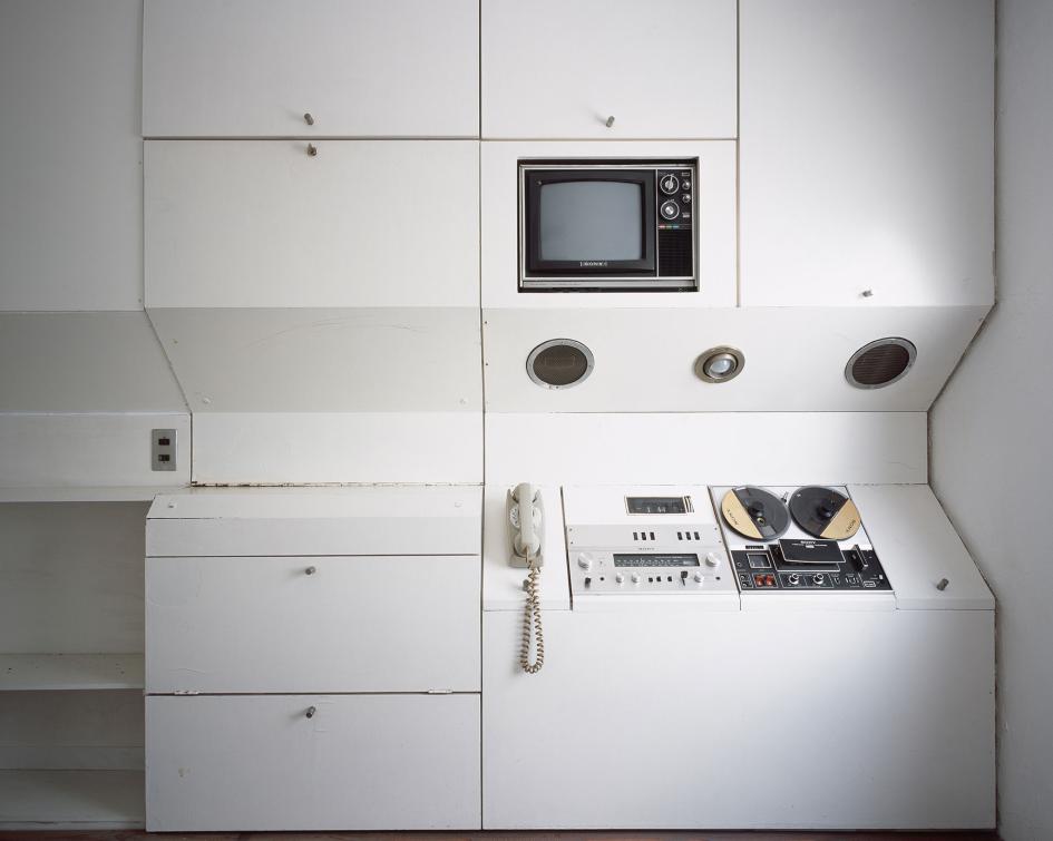 noritaka minami's '1972/accumulations' captures the