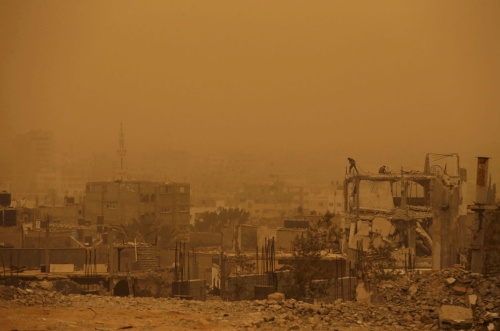 中東で砂嵐の被害拡大、12人が死亡、被害者数千人ナショナルジオグラフィック日本版サイト