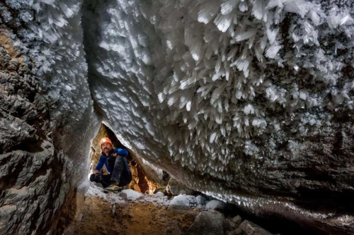グリーンランドは温暖だった 写真で見る洞窟探査 ナショナルジオグラフィック日本版サイト グリーンランドは温暖だった 写真で見る洞窟探査 ナショナルジオグラフィック日本版サイト