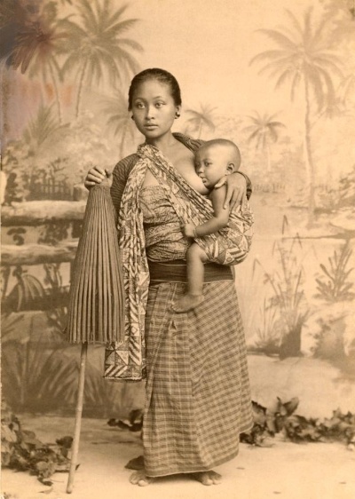 エリザ・シドモアが撮影したジャワ島の女性 エリザ・シドモアが撮影したジャワ島の女性