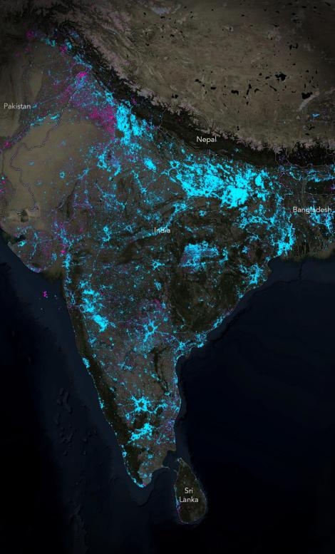 宇宙から見た夜の地球 4年でこれだけ変化した ナショナルジオグラフィック日本版サイト