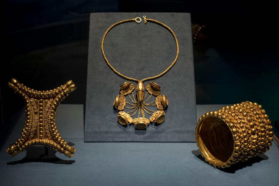 2700年前の謎の黄金財宝、起源を解明 | ナショナル ジオ