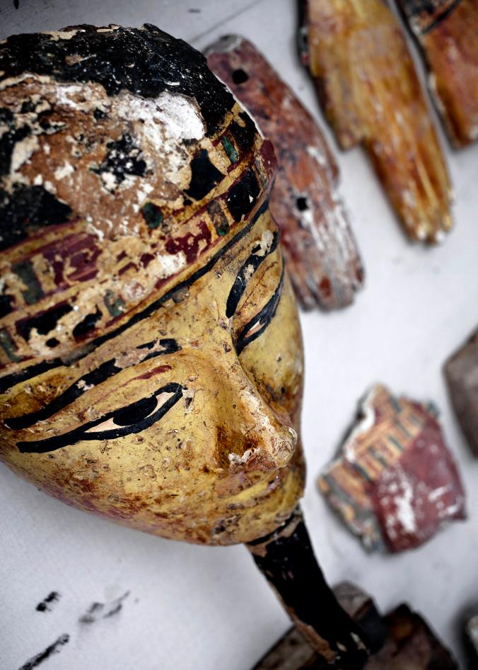 古代エジプト「金細工職人の墓」を発掘、家族か | ナショナル ジオ