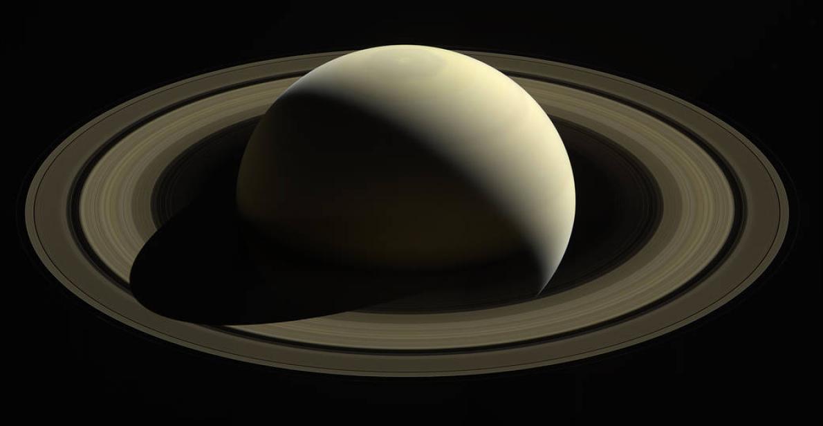 土星の1日の長さが判明 太陽系で唯一謎だった ナショナルジオグラフィック日本版サイト