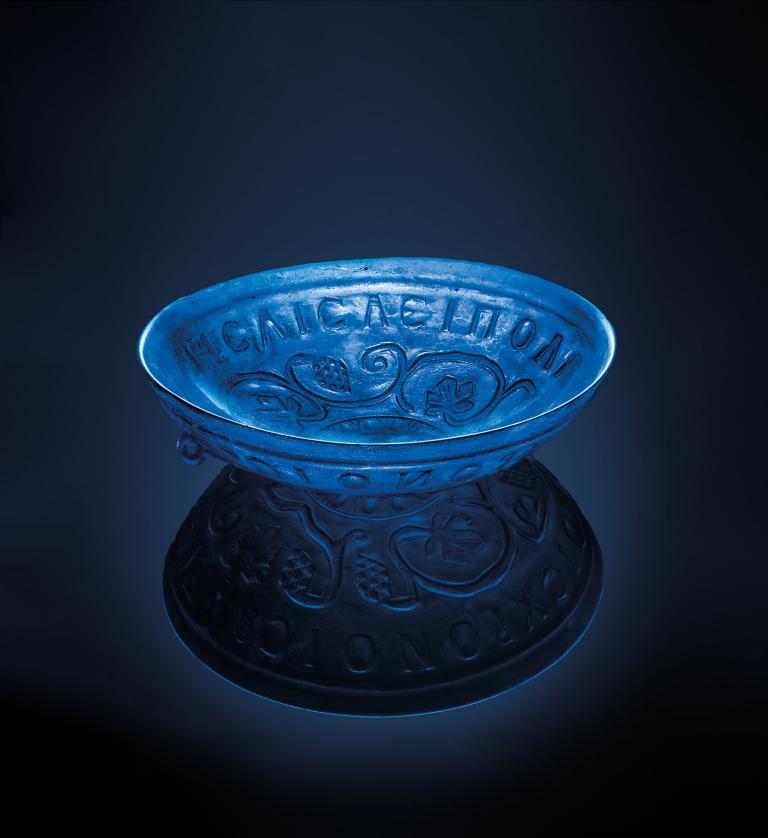 オールド・バカラ 1890年頃 大型 青色被せガラス鉢 20.5cm 1.5kg 返品