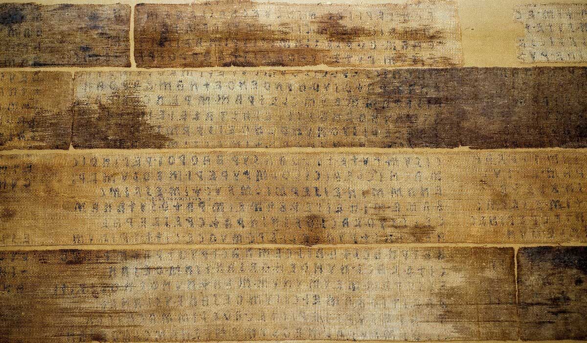 古代エジプトのミイラに謎の民エトルリアの文字、衝撃の発見録 | ナショナル ジオグラフィック日本版サイト
