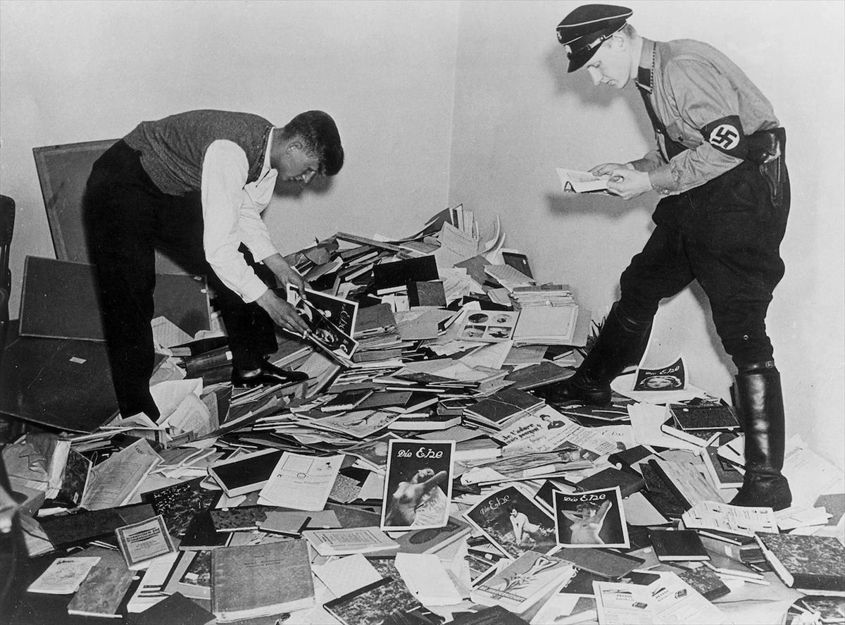 性のアインシュタイン」と呼ばれた医師、ナチスが燃やした蔵書