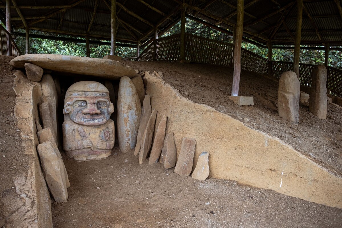 南米の謎の巨石彫刻群、世界遺産サン・アグスティン遺跡公園 | ナショナル ジオグラフィック日本版サイト