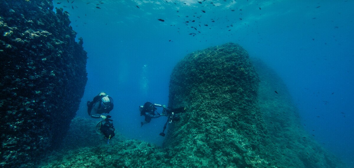 クレオパトラの時代の港を海底で発見、女王の墓も？ 古代エジプト
