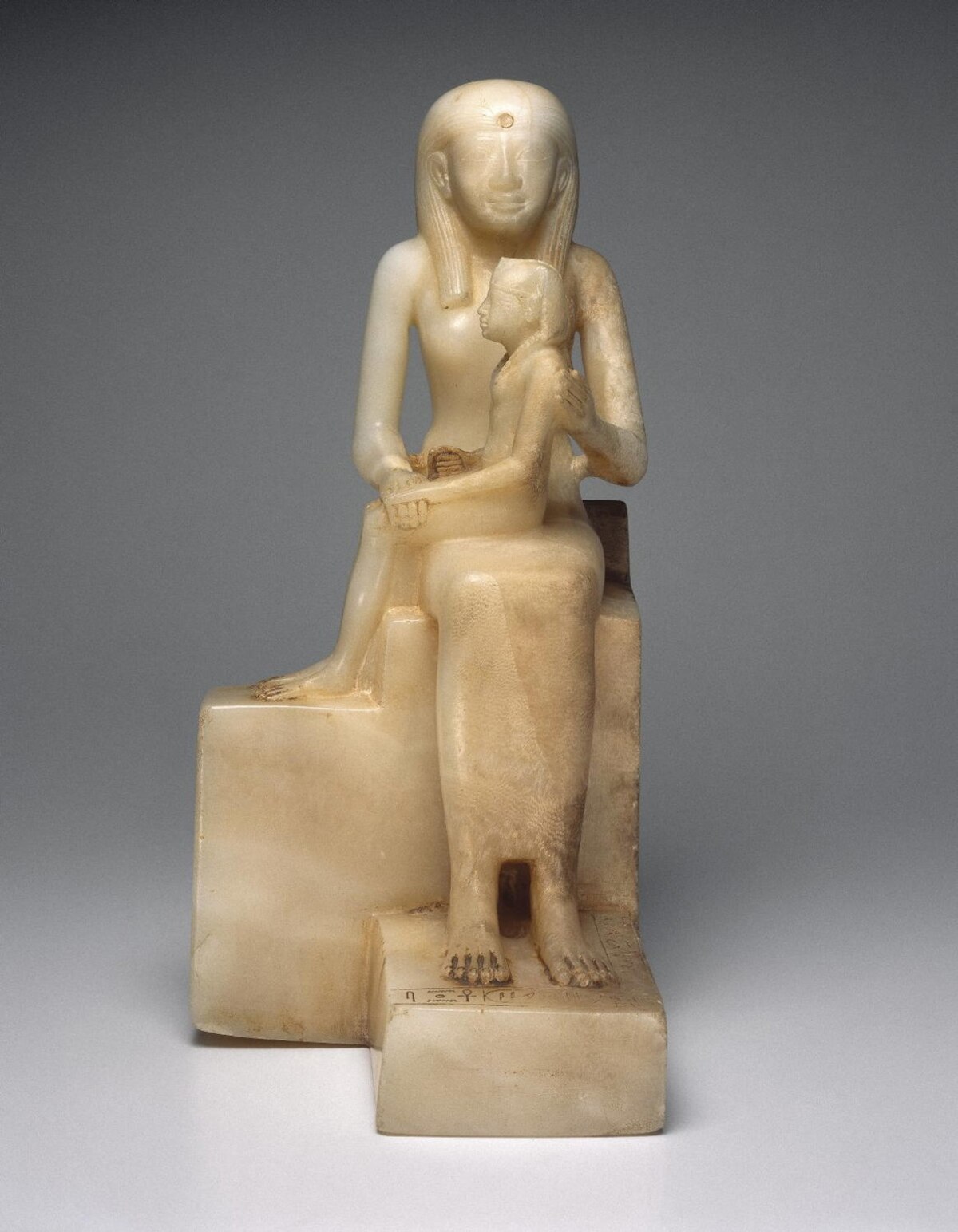 SAKUちゃん 古代エジプト美術ギャラリー「狩人ホルスの姿をした王」 古代エジプト、禁断の「魔法」を駆使した謎の女王の正体とは