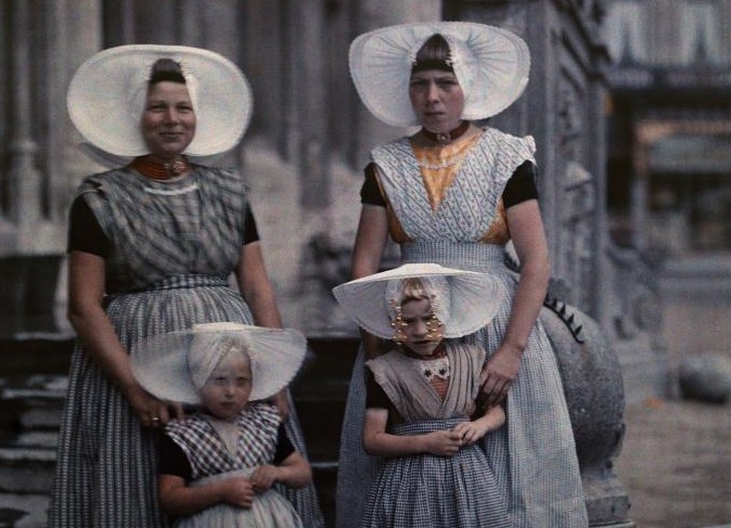 100年前の写真で見る世界の民族衣装 帽子をかぶる人々 写真45点 ナショナルジオグラフィック日本版サイト