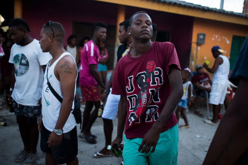 世界で最も人口密度の高い島 写真26点 ナショナルジオグラフィック日本版サイト 世界で最も人口密度の高い島 写真26点 ナショナルジオグラフィック日本版サイト