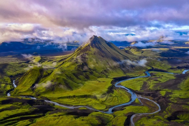 緑のアイスランド ナショナルジオグラフィック日本版サイト