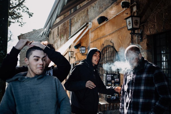 ギャラリー:イタリアで「死にゆく町」と呼ばれるチビタにくらす人、訪れる人 写真15点(画像クリックでギャラリーへ)