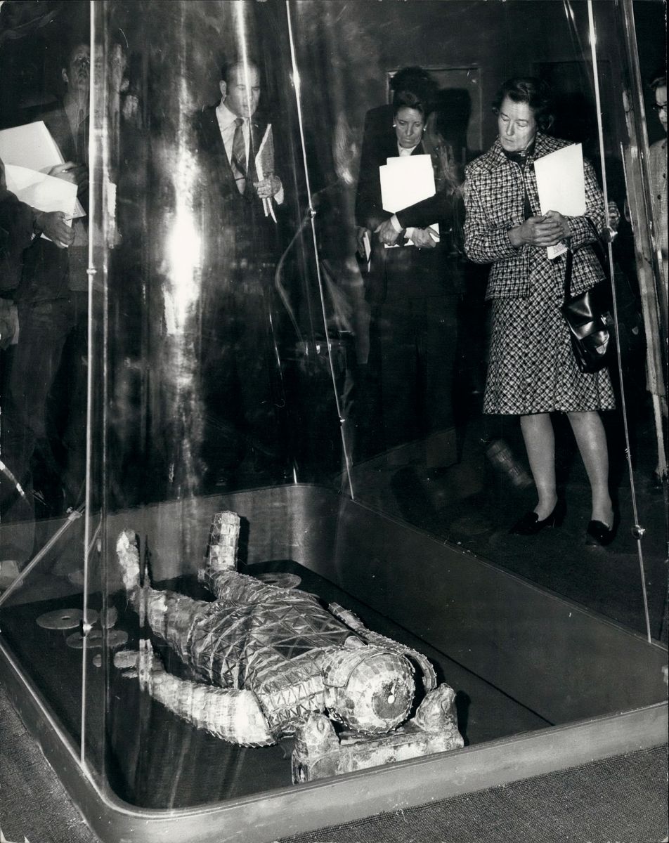 奇跡的に盗掘を免れた古代中国の「満城漢墓」と目も眩むお宝 写真11点