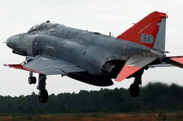 解体 F 4ファントム戦闘機 二 ナショナルジオグラフィック日本版サイト