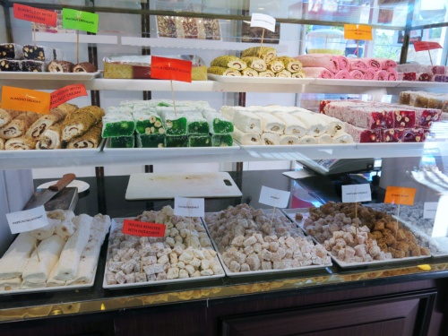 番外編 オスマン帝国の宮廷菓子ロクムが 喜び のお菓子であったわけ ナショナルジオグラフィック日本版サイト 番外編 オスマン帝国の宮廷菓子ロクムが 喜び のお菓子であったわけ ナショナルジオグラフィック日本版サイト