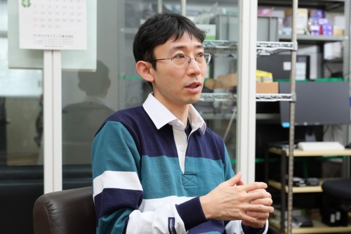 船泊23号を使って初めて縄文人の全ゲノムを高精度で解読した神澤秀明さん。科博の研究主幹で、今回の特別展の監修者でもある。